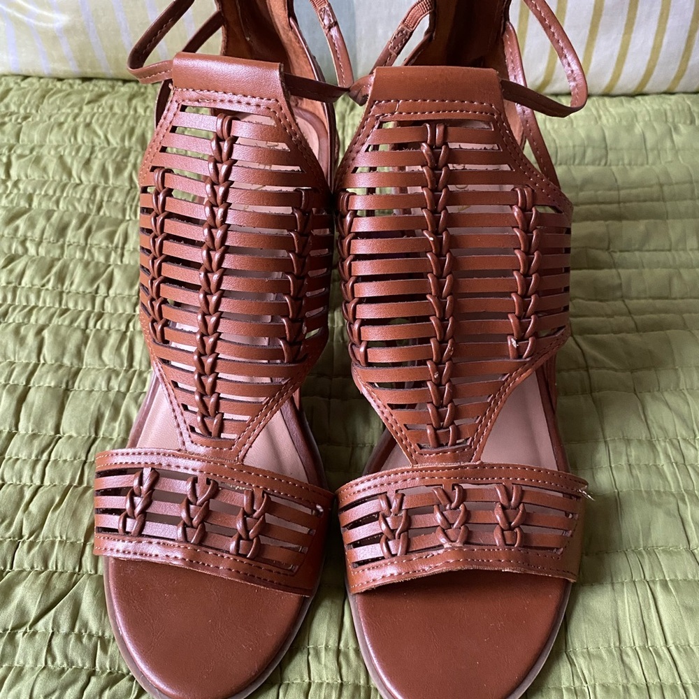 Merona Brown Sandals with Intricate Design